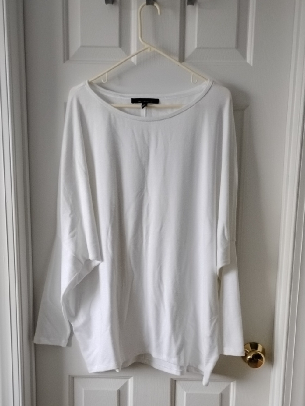 White House Black Market White Relaxed Crew Neck Top